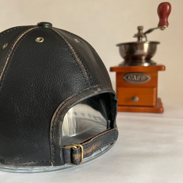 Cap Cuero Negro Gastado AR - Image 4